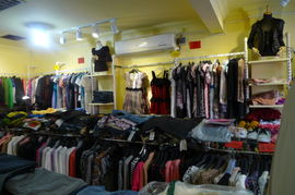 羅定信誠外貿(mào)服飾 秋冬新品隆重上市，夏季清倉大減價火熱進(jìn)行中